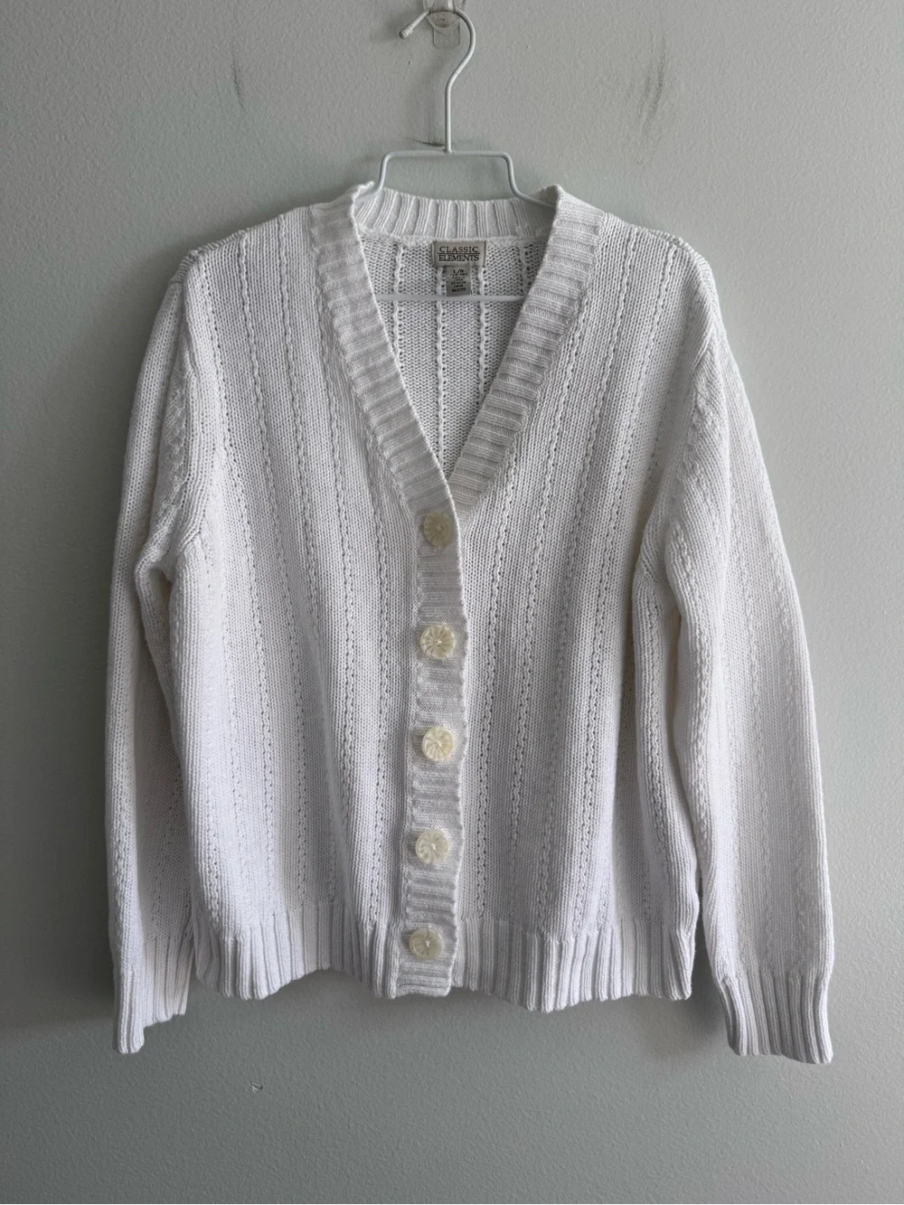 Vintage Classic Elements Chunky Knit White Cardigan Women’s Small or Girls Large